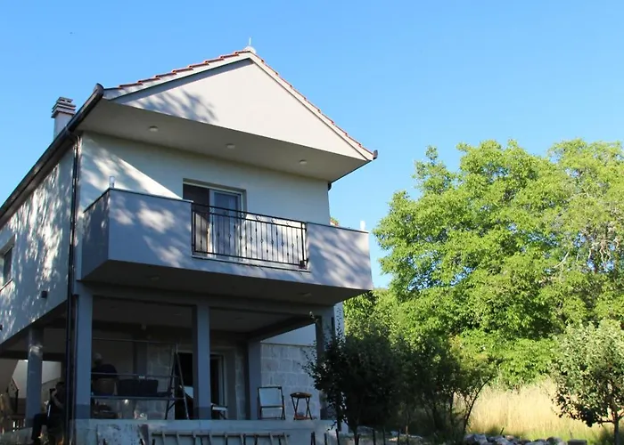 Lila Apartment